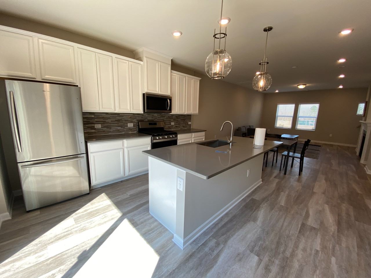 219 Adobe Pl - Photo 3 of 21