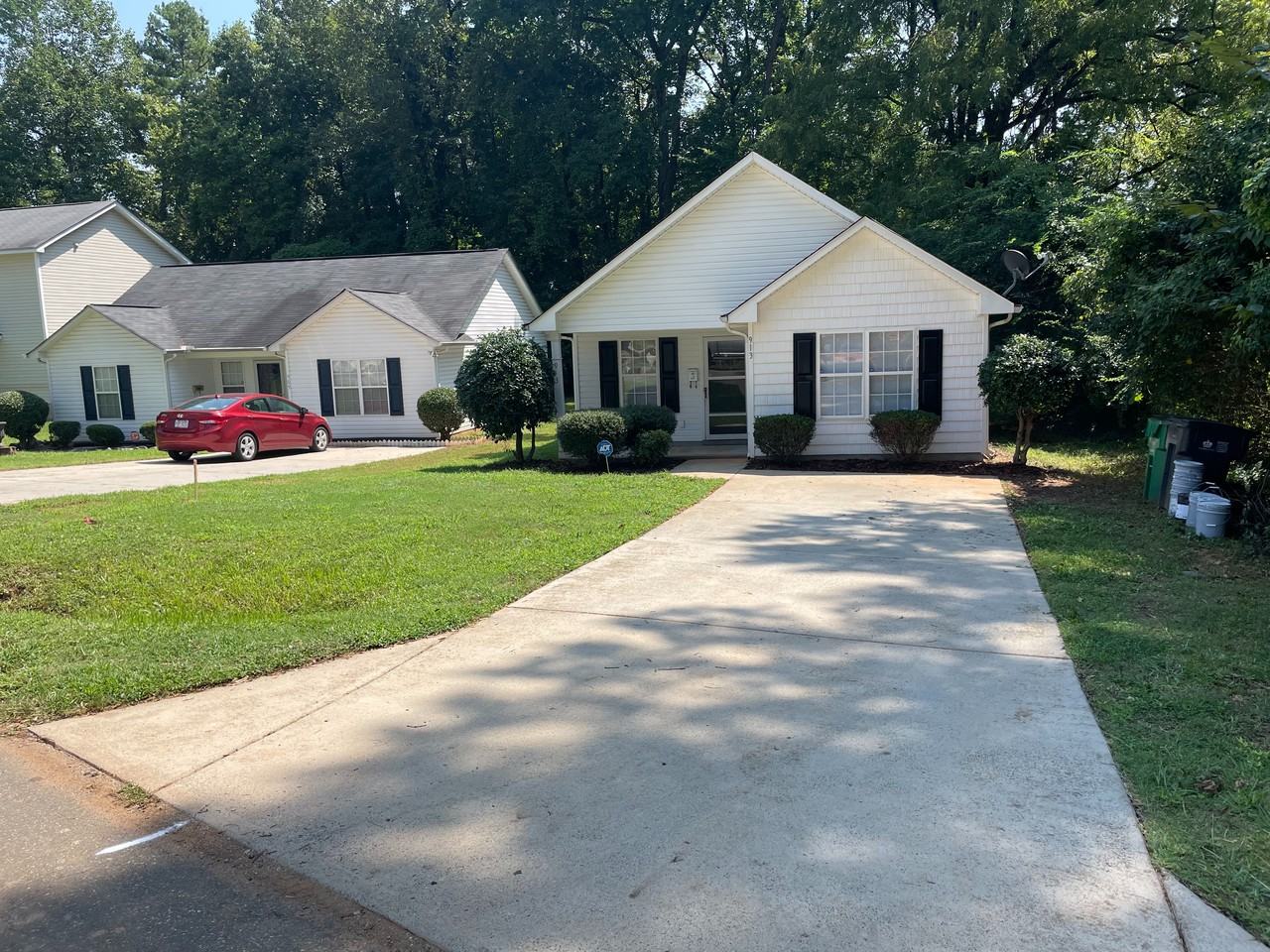 913 Tennyson Drive - Photo 2 of 18