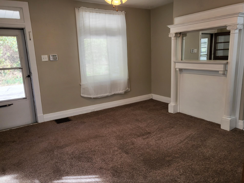 340 9th Ave - Photo 3 of 21