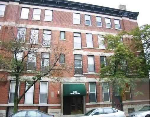 223 W Wisconsin St #3C