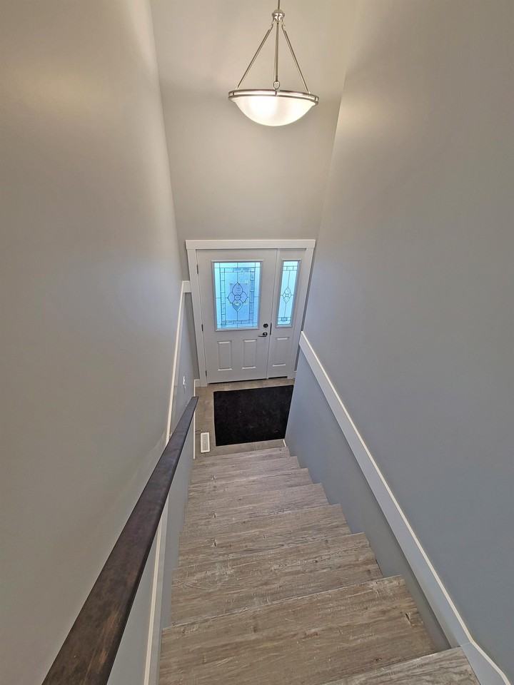 8415 81 St Uppr #UP - Photo 3 of 11