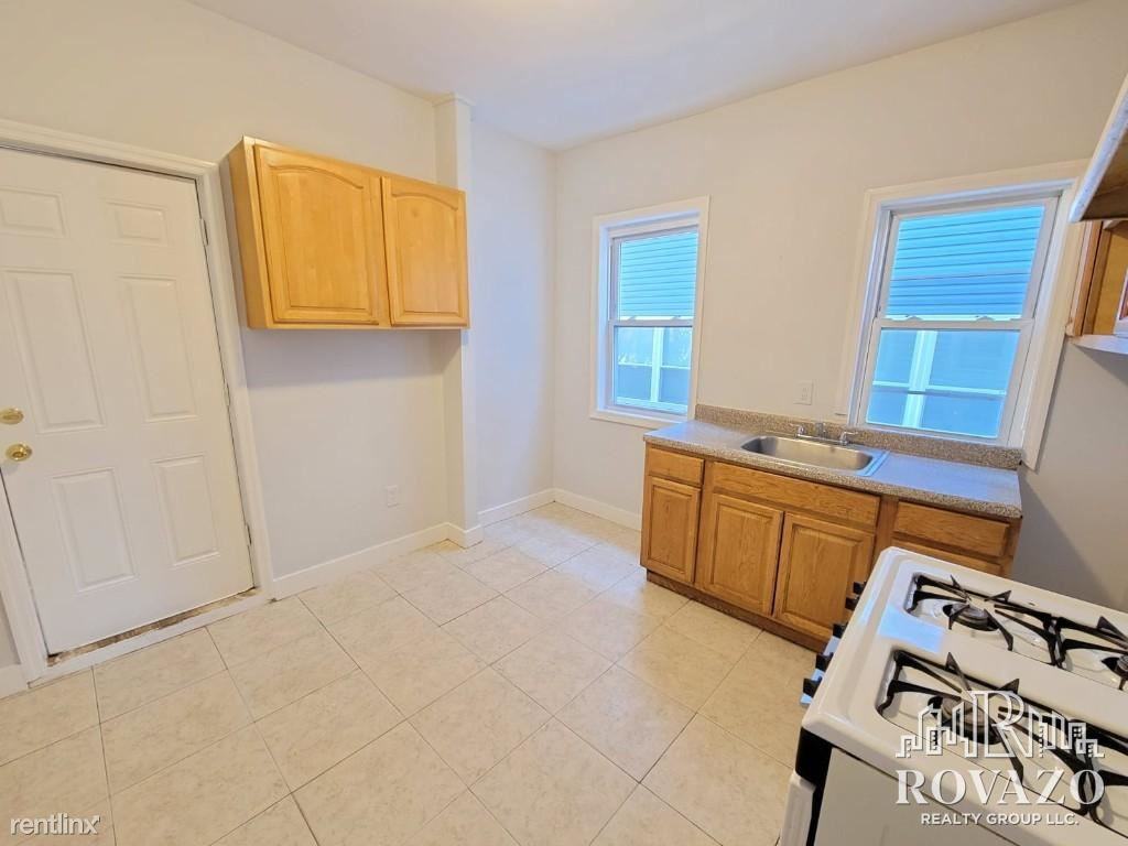 19 Triton Ter - Photo 2 of 8