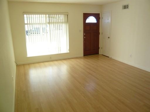 247 Valley View Dr - Photo 3 of 7