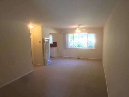 821 University Ave - Photo 2 of 6