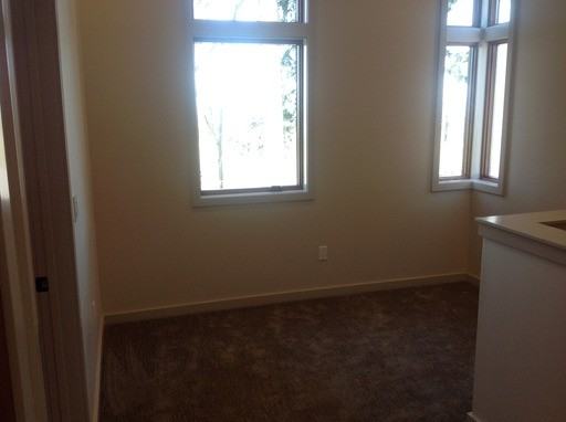 6653 SE Ash Pl #B - Photo 3 of 14