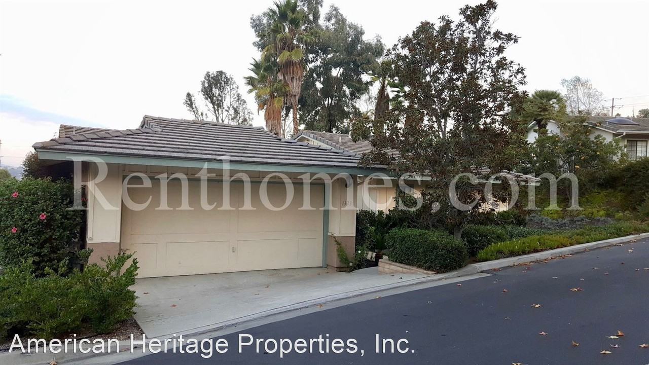 1323 Owl Gln - Photo 2 of 44