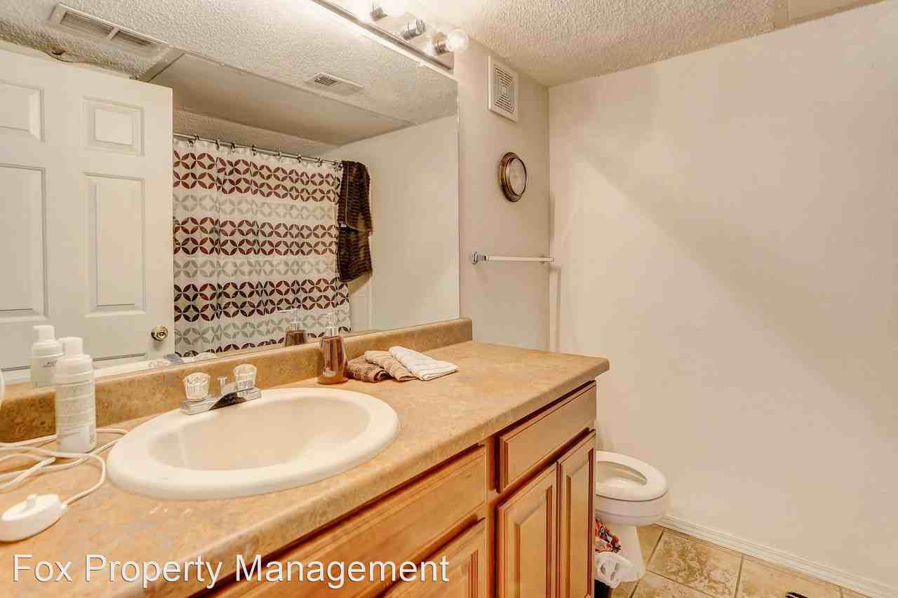 2145 Eagle Ave - Photo 3 of 11