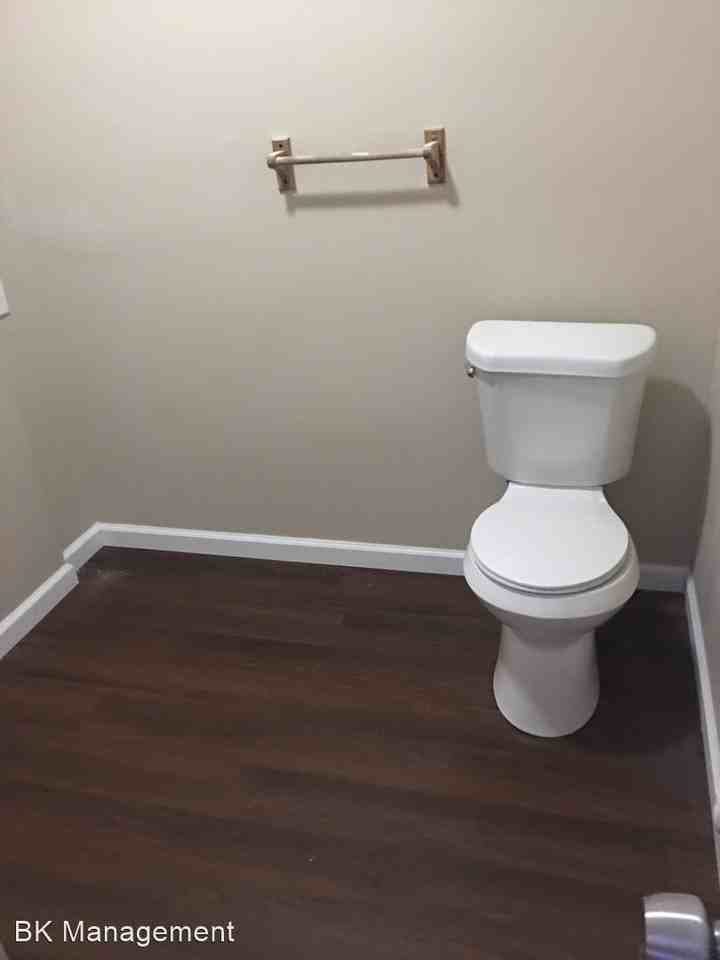 915 Indian Springs Rd - Photo 2 of 5