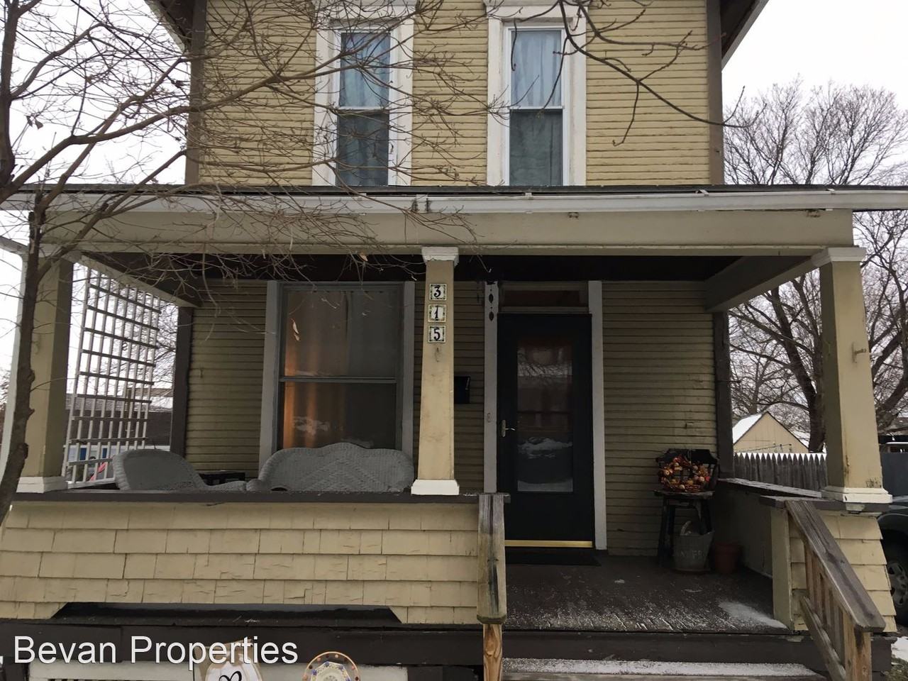 315 College Ave - Photo 2 of 15