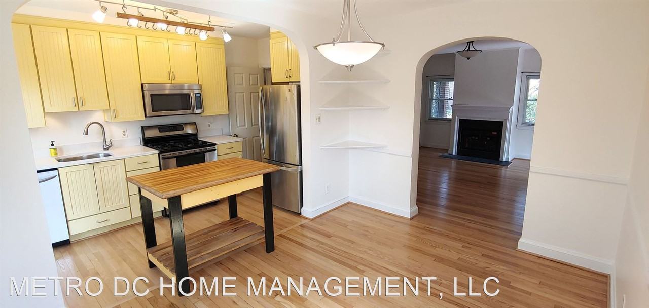 620 N Nelson St - Photo 3 of 20