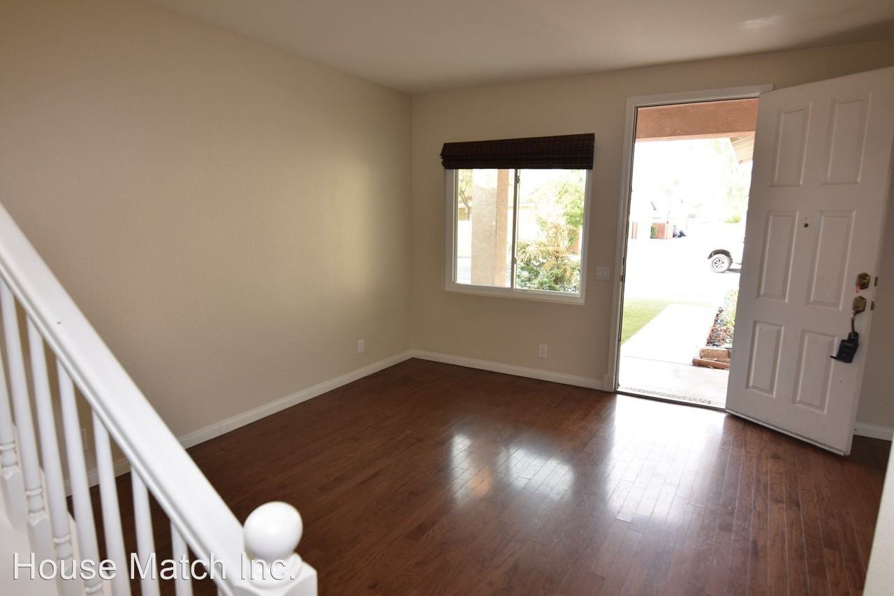 27575 Marian Rd - Photo 3 of 24