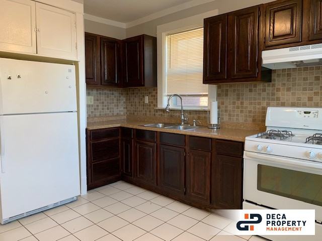 5050 Winona Ave - Photo 2 of 15