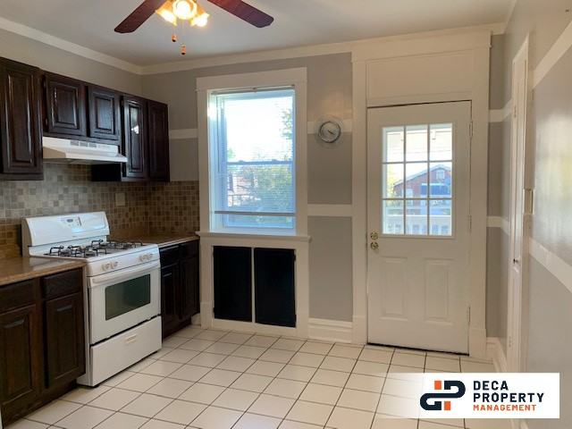 5050 Winona Ave - Photo 3 of 15