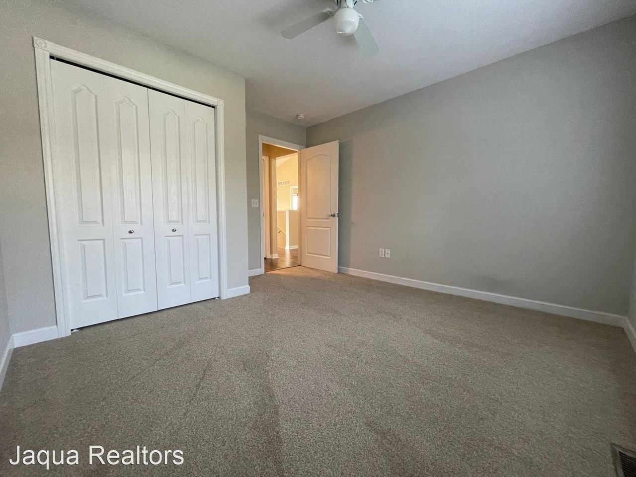 8930 Macywood Ln - Photo 3 of 18