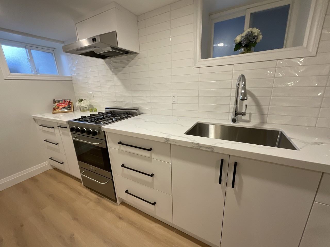 Dupont St & Spadina Rd - Photo 6 of 10