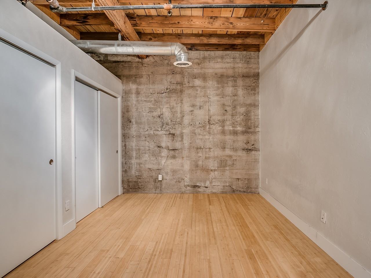 222 E Main St #B - Photo 5 of 35