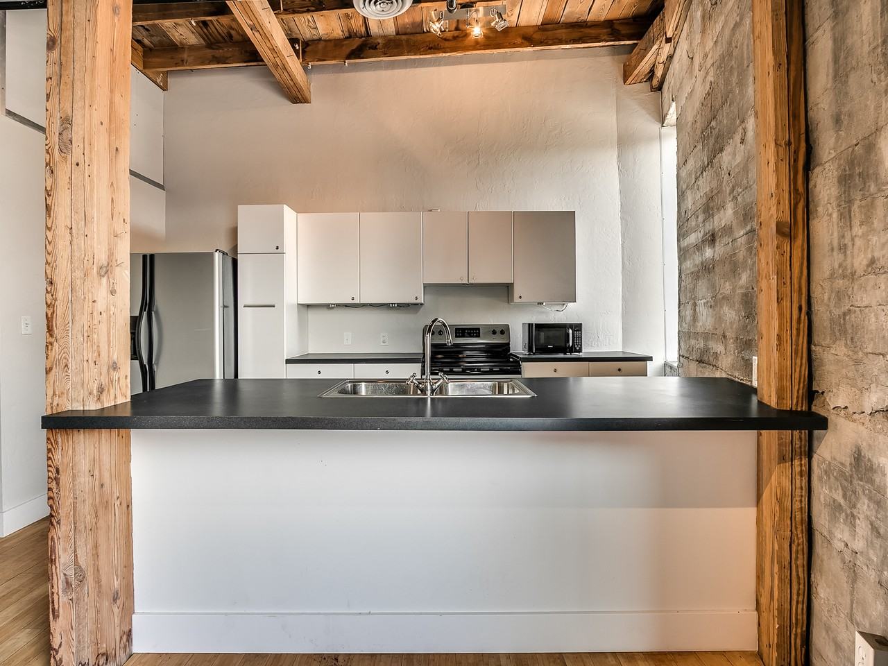222 E Main St #B - Photo 6 of 35