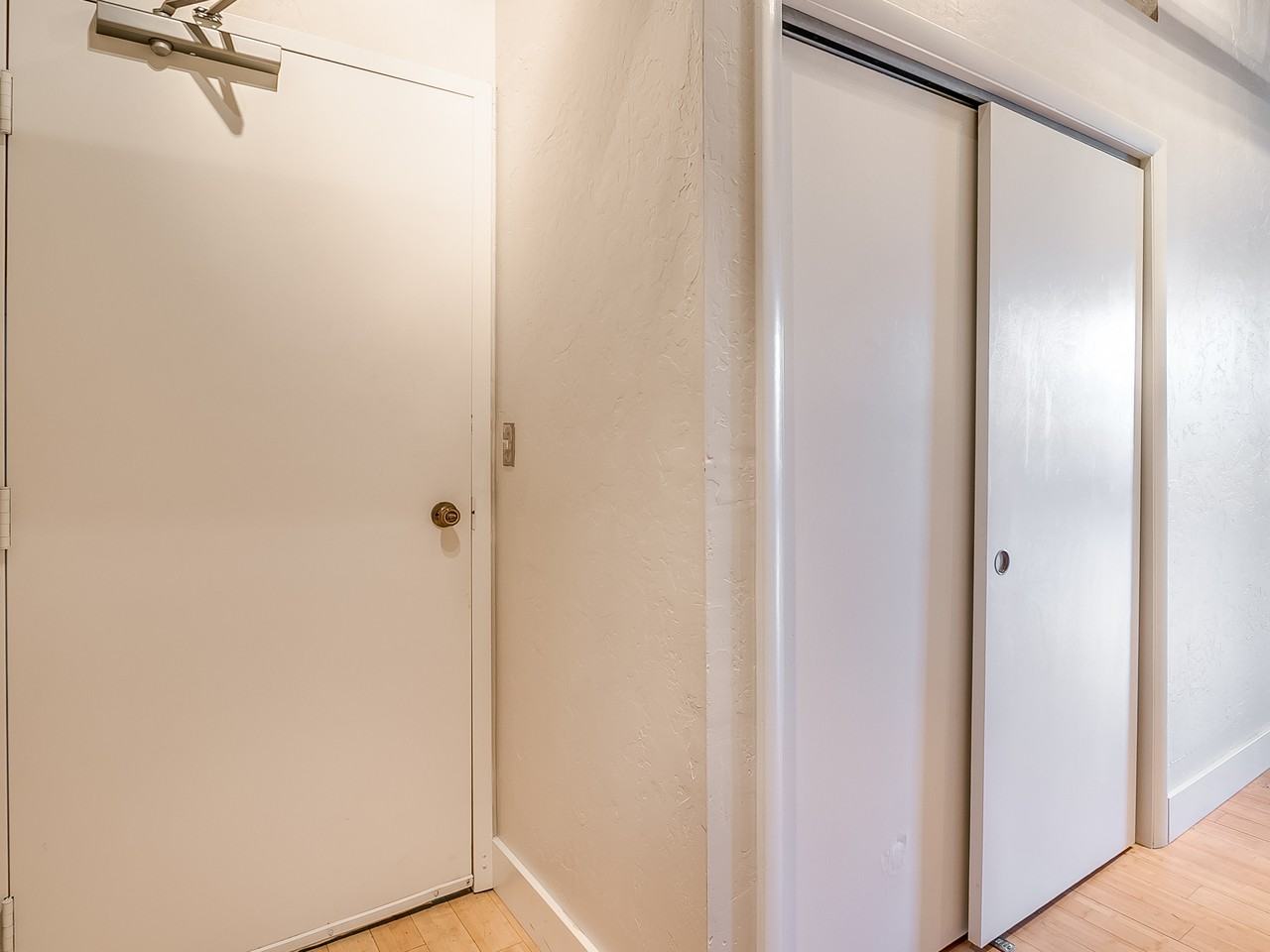 222 E Main St #B - Photo 7 of 35