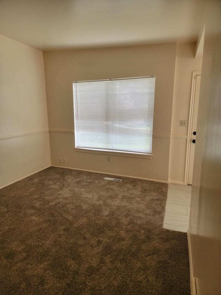 3212 S 2125 E #3212 - Photo 5 of 34