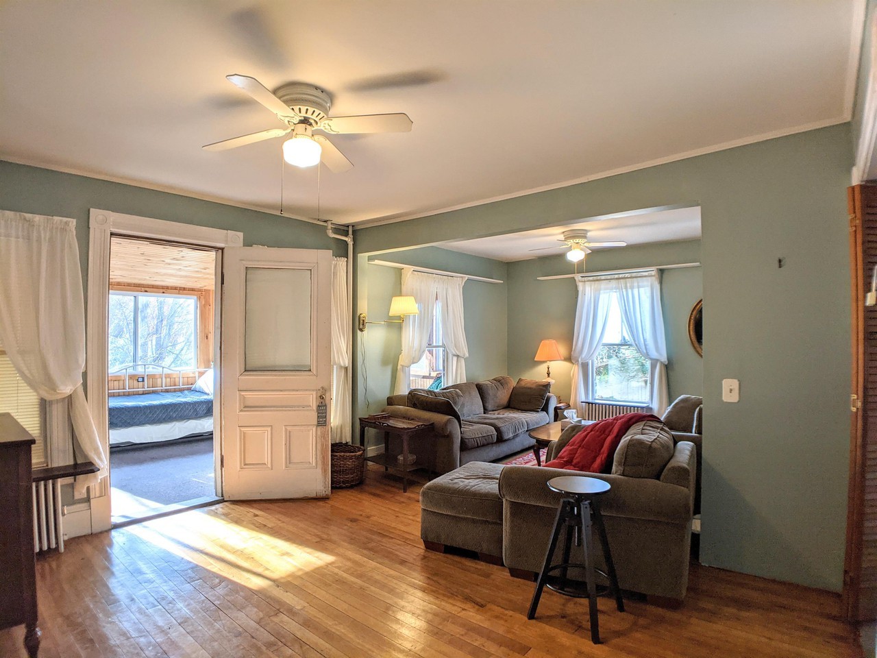 667 Laconia Rd #1 - Photo 4 of 32