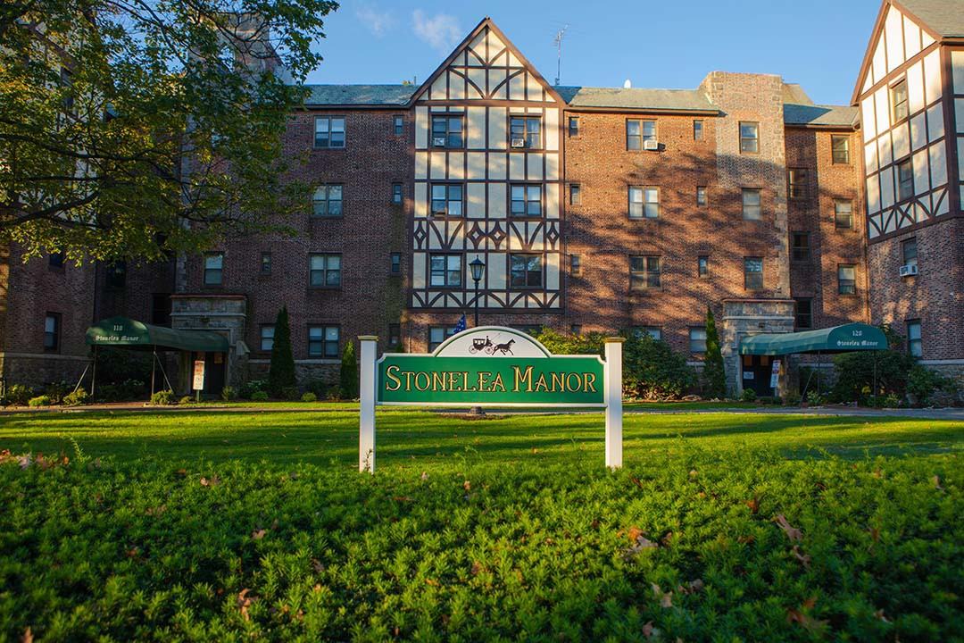 120 Stonelea Pl Apt 3m