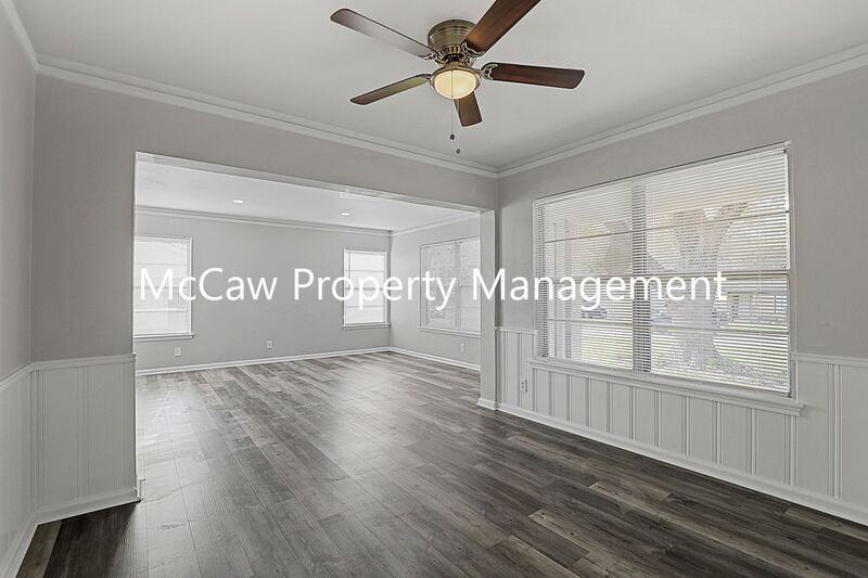 3346 Tooms St - Photo 3 of 17