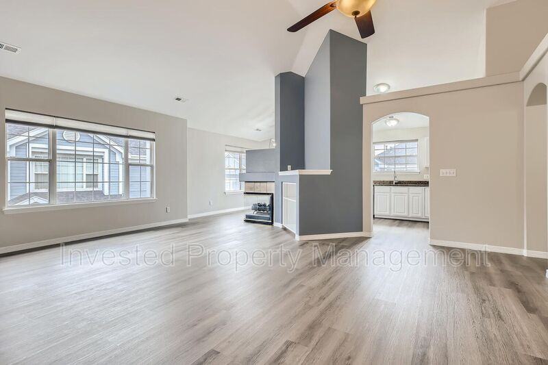 4901 S Ammons St #16B - Photo 4 of 19