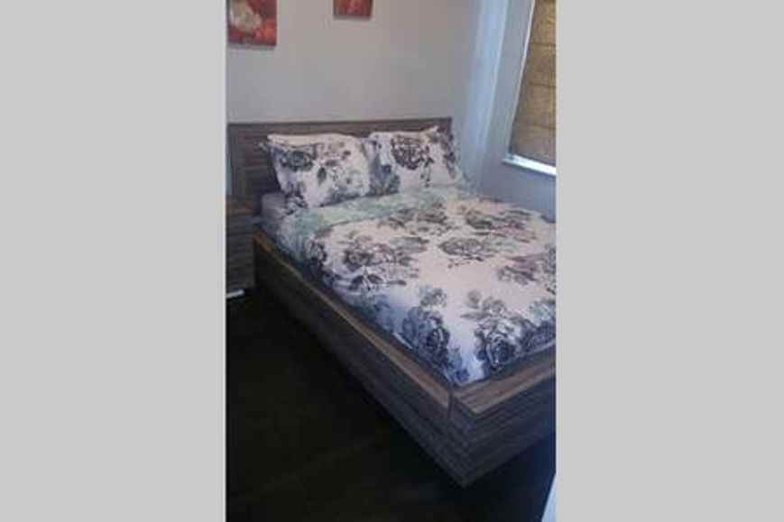 6024 Avenue Papineau - Photo 3 of 10