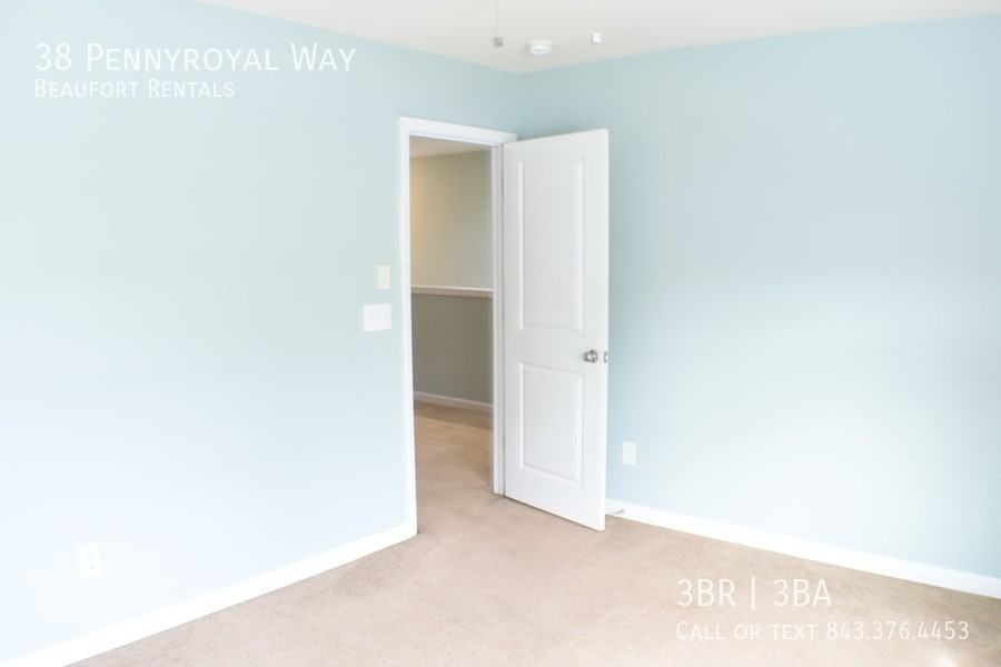 38 Pennyroyal Way - Photo 2 of 37