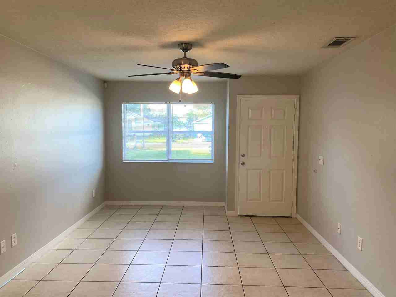 210 Cypress St #210 - Photo 3 of 16