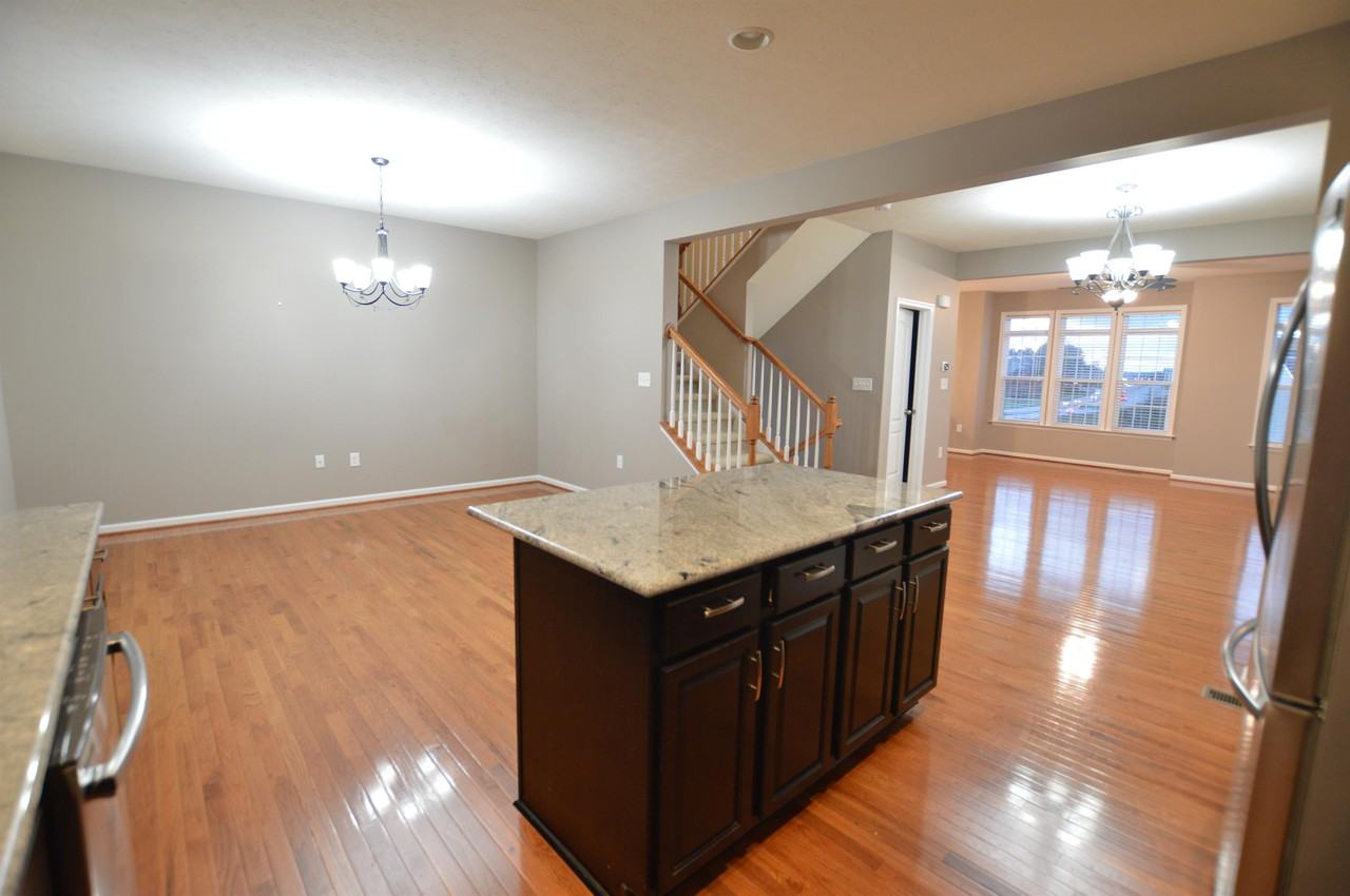 3702 Sun Pl #1 - Photo 6 of 19