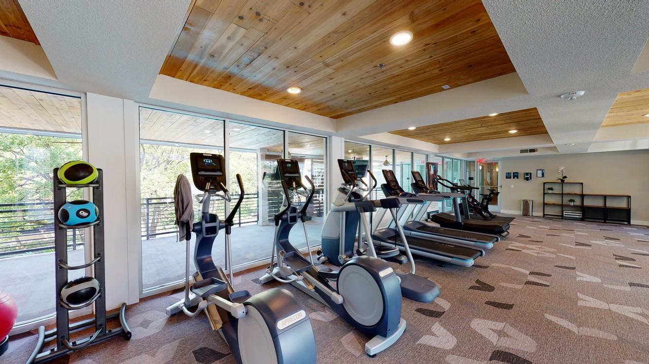 120 Ninth Street - Photo 4 of 35