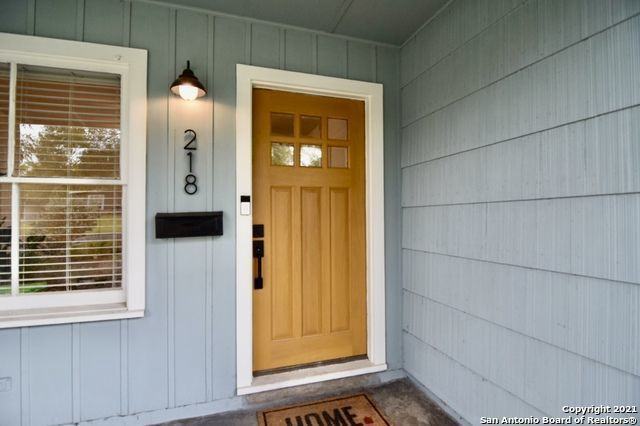 218 Karen Ln - Photo 3 of 29