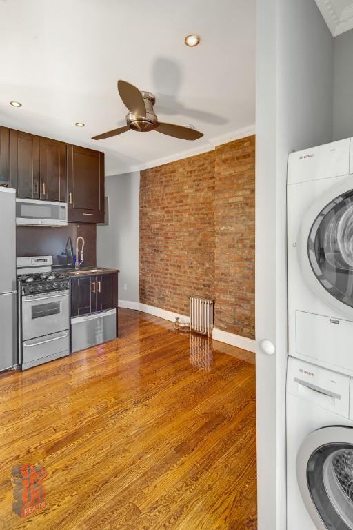 E 106th St #7 - Photo 3 of 10