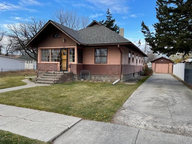 206 2nd Ave - Photo 3 of 20