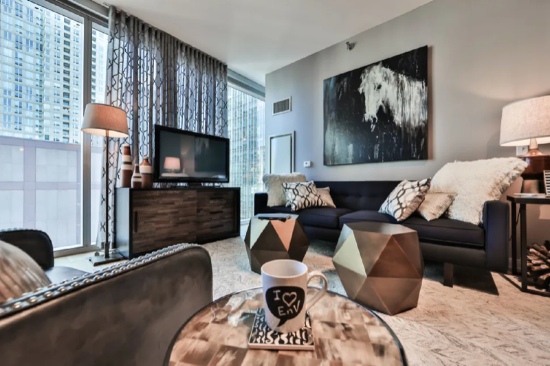210 W Kinzie St - Photo 3 of 9