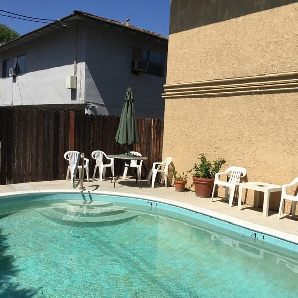 8343 Amigo Avenue - Photo 7 of 10