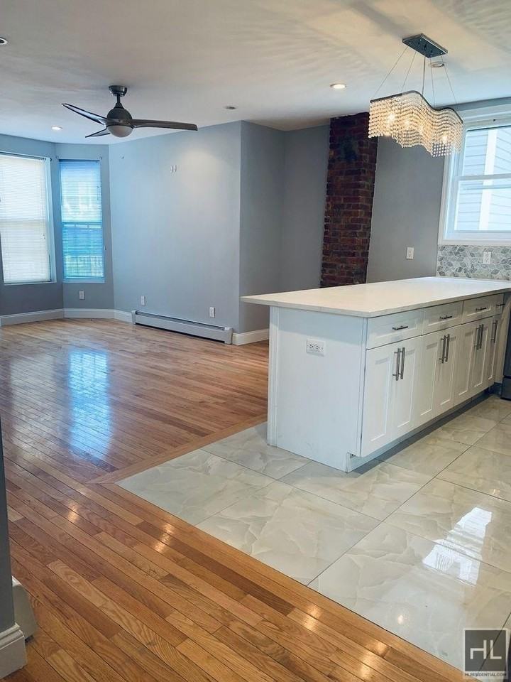 190 Shepherd Ave 2 - Photo 2 of 5