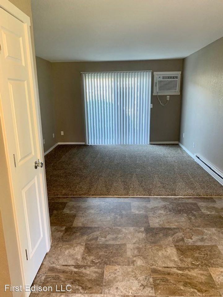 530 N. Edison Street - Photo 3 of 9