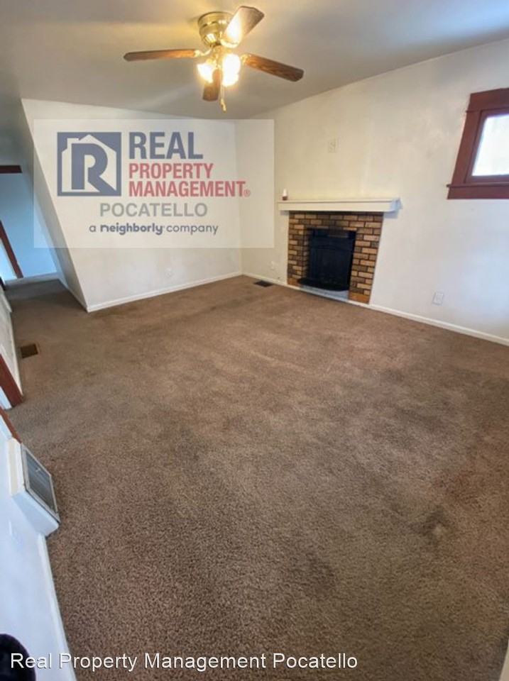 424 E Dillon St. - Photo 2 of 11