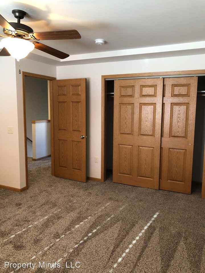 Boardwalk Circle - Photo 3 of 18