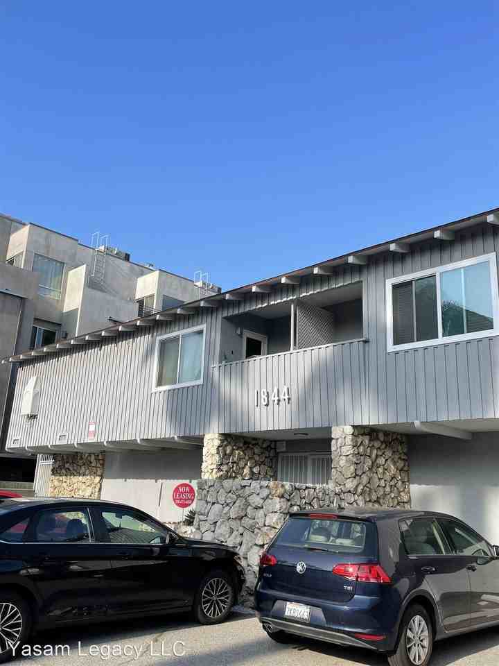 LUXURY LIVING AT AN AFFORDABLE PRICE - Photo 3 of 6