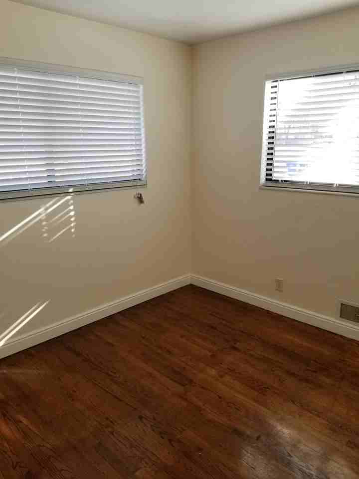 1584 Nw - Photo 7 of 14