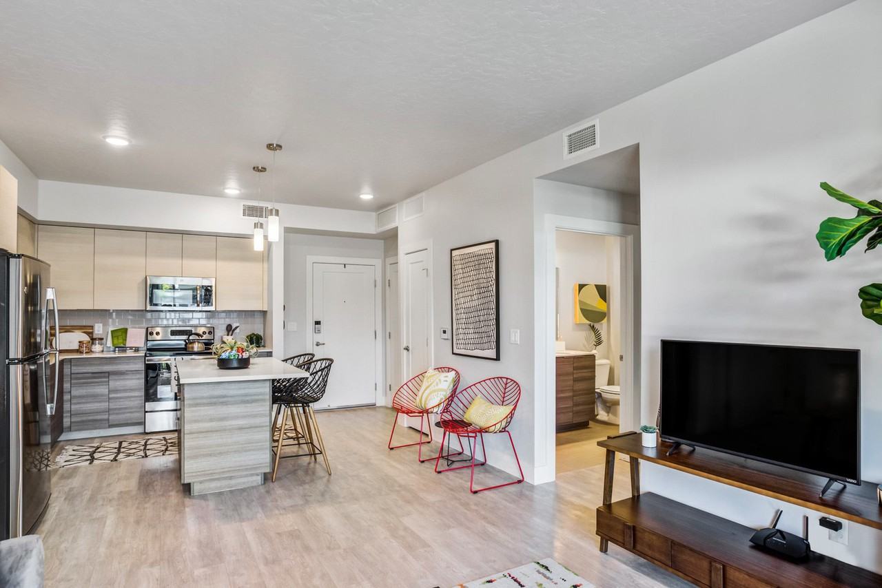 The Lofts at Ten Mile - Photo 4 of 27