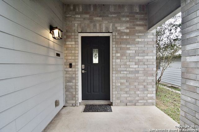 9414 Lookover Bay - Photo 3 of 34