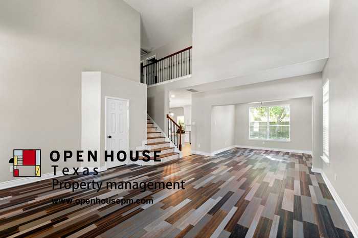 1406 Chesterpoint Dr - Photo 3 of 13
