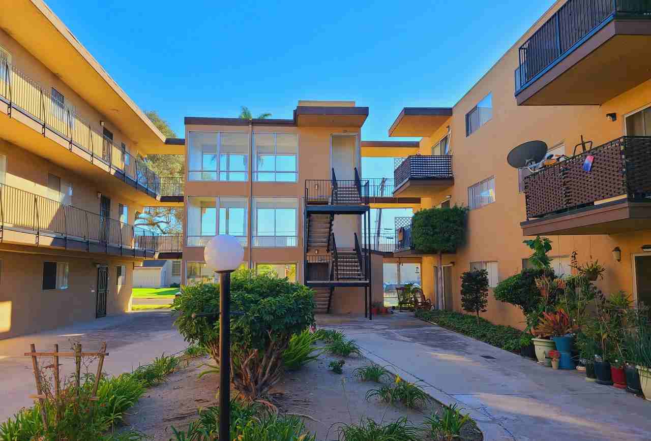 Vista Towers - Photo 2 of 4