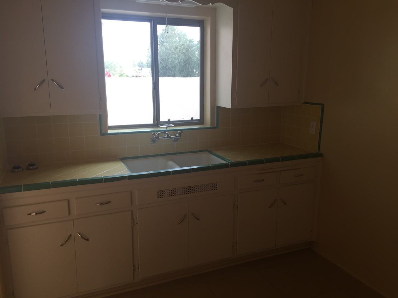 2004-2010 East 6th Street - Photo 2 of 11