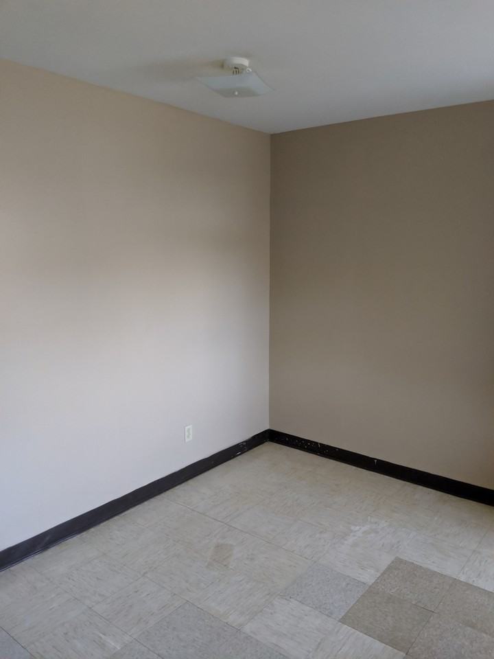 1610 10th St Ne #33B5 - Photo 3 of 10