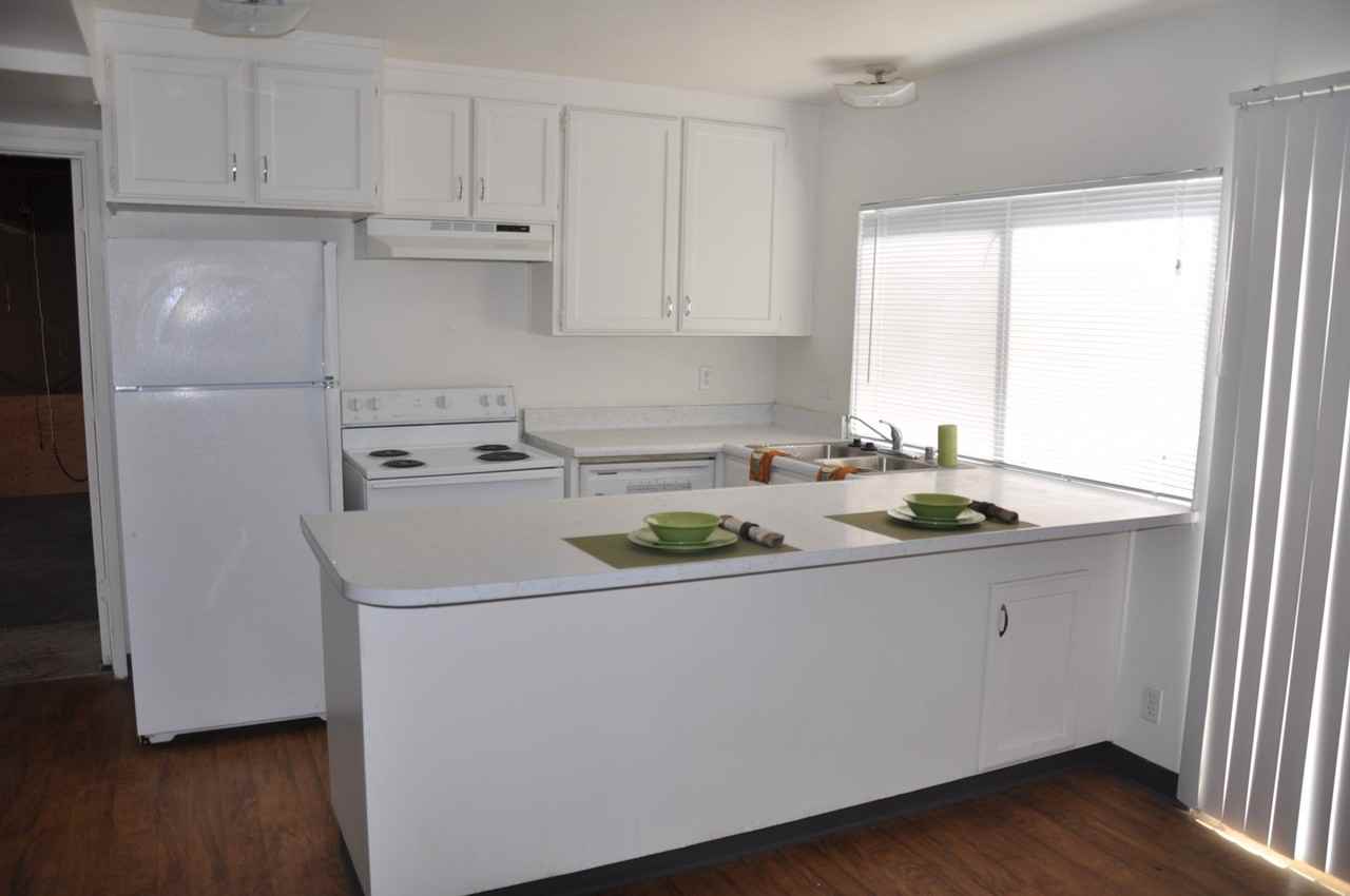 1286 Bacchus Dr - Photo 2 of 11